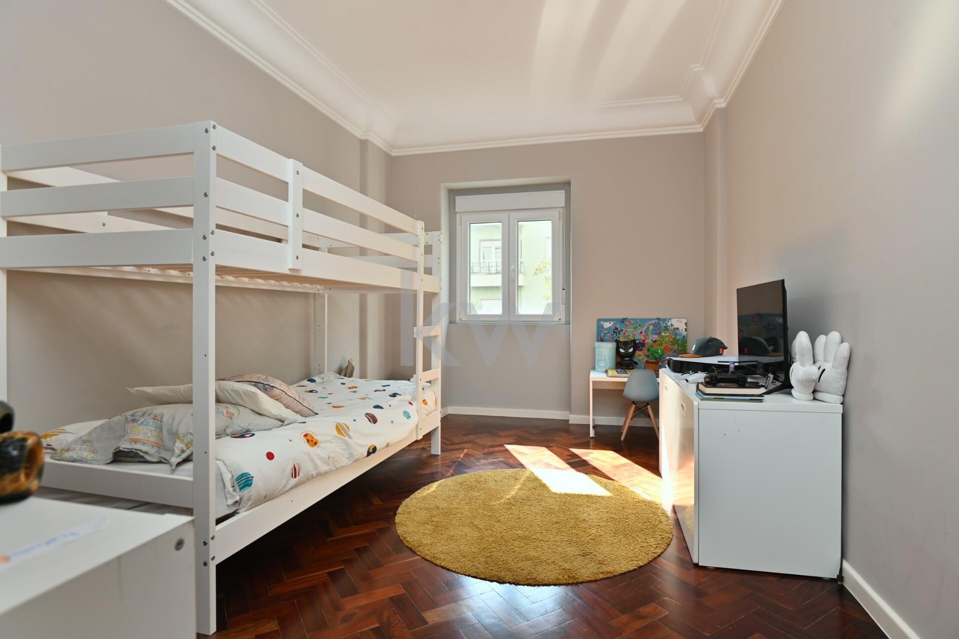 a761d808-a0b1-49be-be7e-dbad16e05ee6