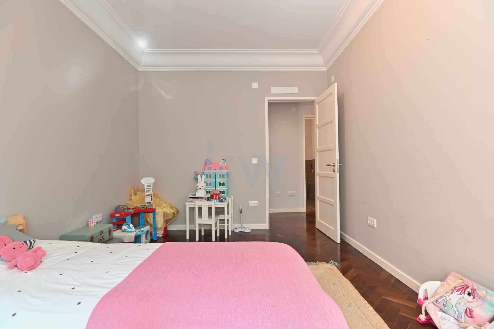 b0ad022e-d4b2-4967-b0df-a8b44504535d