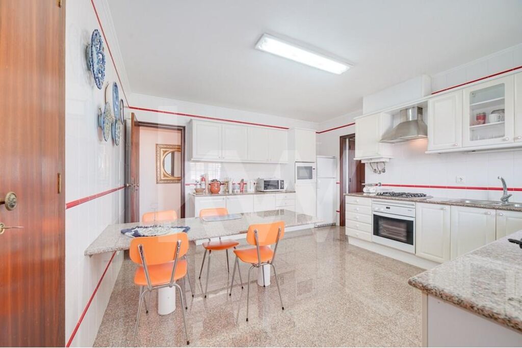 0cf473e7-f1cf-4b37-a095-f9bdd26bf306